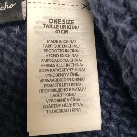 Hat with crystal cuffs and pompom by echo - Picture 6 of 6